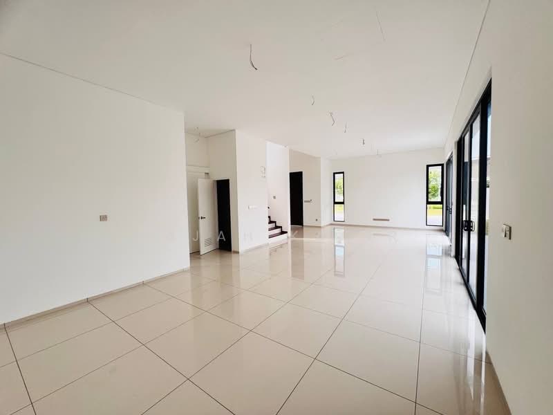 Bungalow for Sale in Bandar Gamuda Cove (Dengkil) - Najah Kadir - Living Room - PropertyGuru.com.my