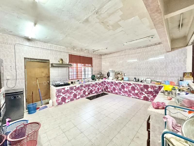 Rumah Teres 2 Tingkat untuk Dijual di Taman Medan Baru (Petaling Jaya) - Noor Aini Bt Ayob - Kitchen - PropertyGuru.com.my