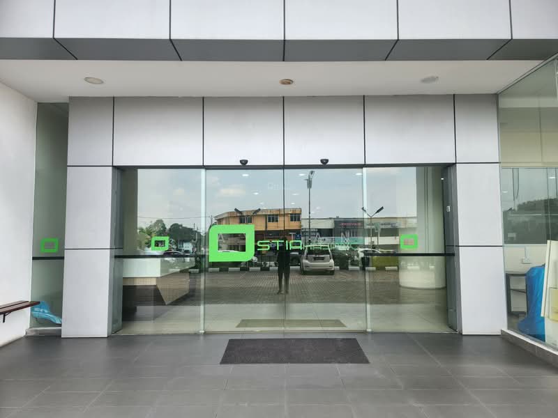 Kedai / Pejabat untuk Disewa di Kajang (Selangor) - Jay Tan - Main Entrance - PropertyGuru.com.my