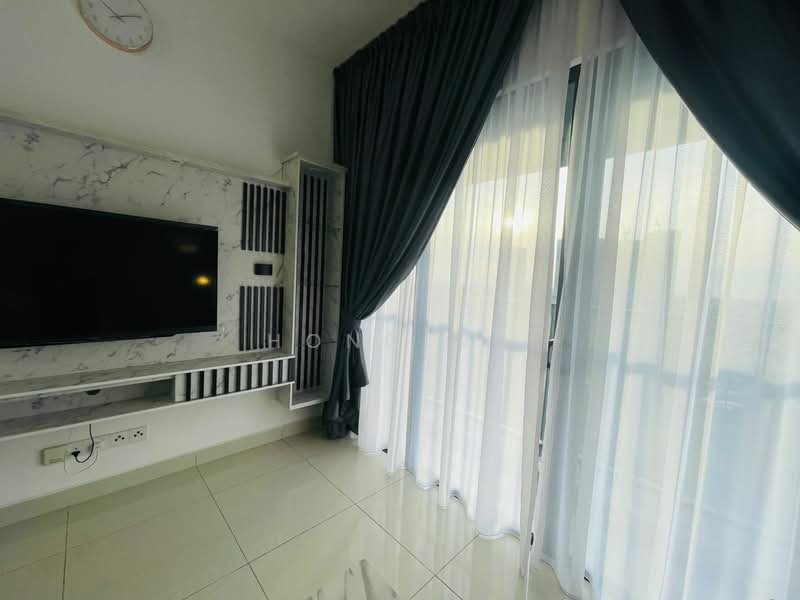 Servis Apartment untuk Disewa di Setia City Residences - Hong Ng - Living Room - PropertyGuru.com.my