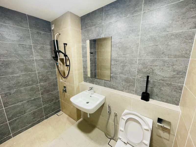 Servis Apartment untuk Disewa di Setia City Residences - Hong Ng - Bathroom - PropertyGuru.com.my