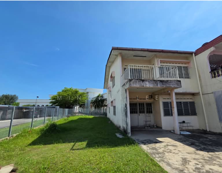 2-storey Terraced House for Sale in Kampung Raja Uda (Port Klang (Pelabuhan Klang)) - Minghui Lee - Exterior - PropertyGuru.com.my
