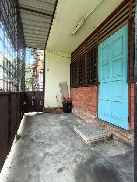 Rumah Flat untuk Dijual di Flat PKNS Section 17 Shah Alam - Norazrein Abdul Raman - Exterior - PropertyGuru.com.my
