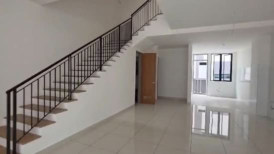 Rumah Teres 3 Tingkat untuk Disewa di BANDAR PUCHONG JAYA (Puchong) - Teng Poh Hong - PropertyGuru.com.my