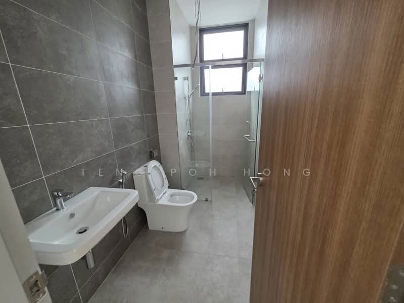Rumah Teres 3 Tingkat untuk Disewa di BANDAR PUCHONG JAYA (Puchong) - Teng Poh Hong - Bathroom - PropertyGuru.com.my