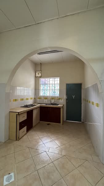 Rumah Berkembar untuk Dijual di Seremban 2 (Negeri Sembilan) - Anthony Tham - Kitchen - PropertyGuru.com.my