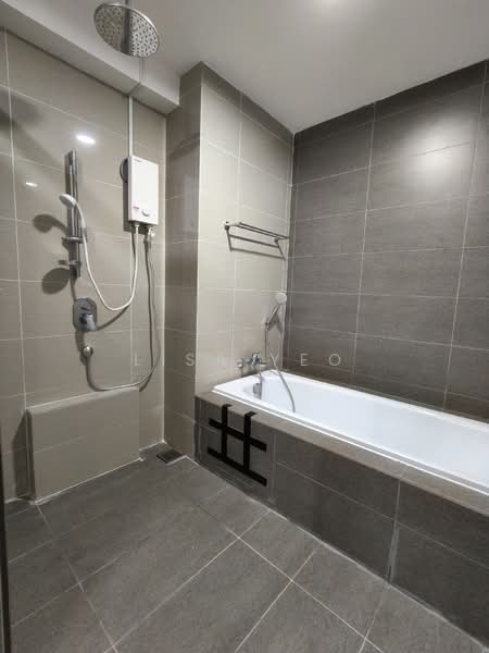 Condominium for Rent at Iskandar Residences - Lisa Yeo - Bathroom - PropertyGuru.com.my
