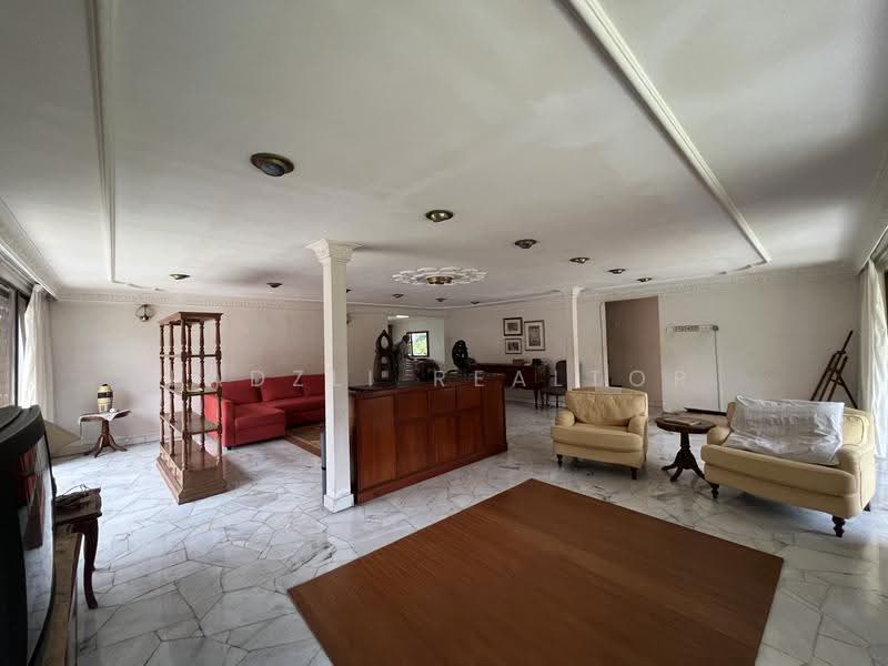 Bungalow House for Sale in Ampang Jaya (Ampang) - Fadzli Realtor - Living Room - PropertyGuru.com.my