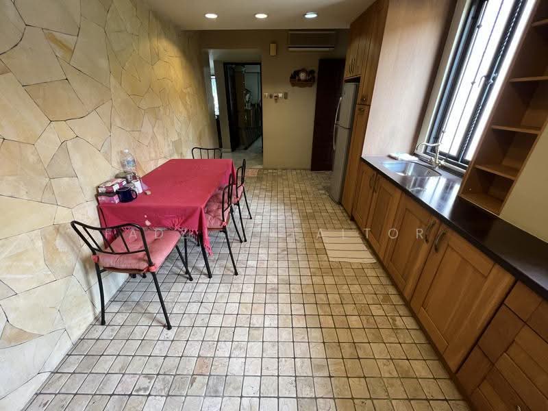 Bungalow House for Sale in Ampang Jaya (Ampang) - Fadzli Realtor - Kitchen - PropertyGuru.com.my