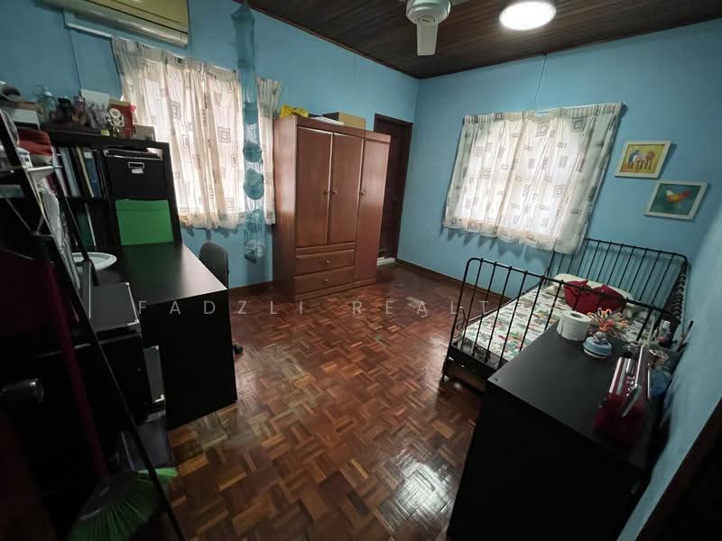 Bungalow House for Sale in Ampang Jaya (Ampang) - Fadzli Realtor - Bedroom - PropertyGuru.com.my