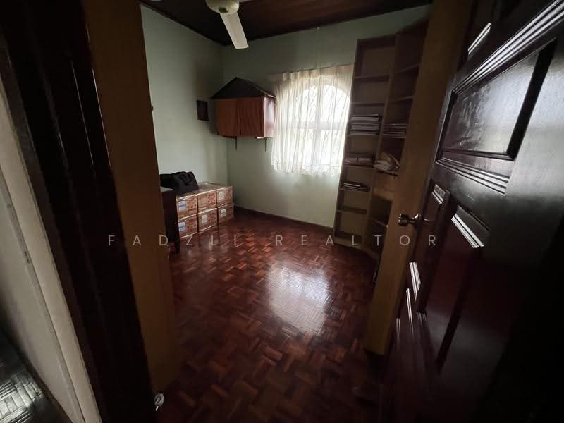 Bungalow House for Sale in Ampang Jaya (Ampang) - Fadzli Realtor - Study - PropertyGuru.com.my