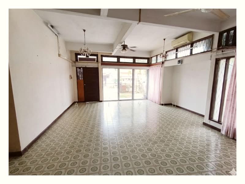 Semi-Detached House for Sale in Taman Maluri (Cheras) - Martin Yeoh - Living Room - PropertyGuru.com.my