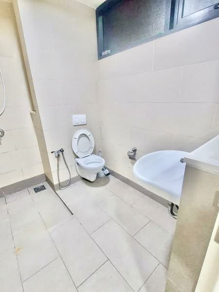 Servis Apartment untuk Disewa di Tamarind Suites - Kar Hooi - Bathroom - PropertyGuru.com.my