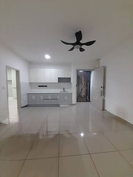 Condominium for Rent at Trinity Lemanja - Crystal Lum - Kitchen - PropertyGuru.com.my