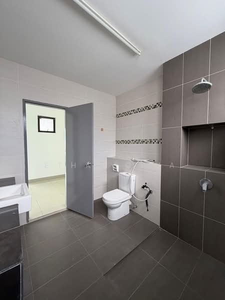 2.5-storey Terraced House for Sale in Setia Utama (Setia Alam) - Ethan Chua - PropertyGuru.com.my