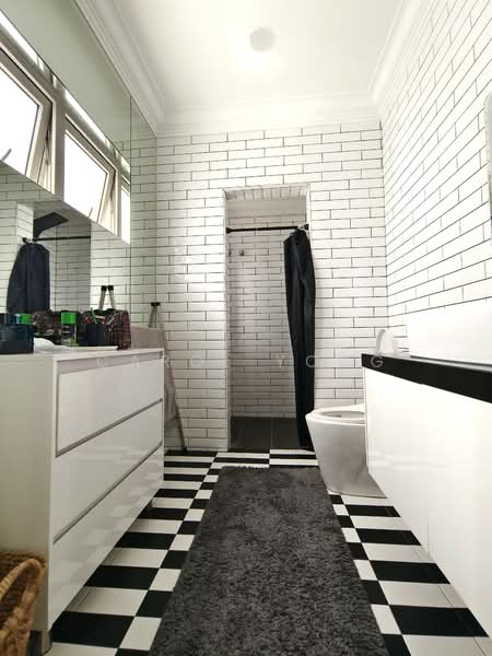 Bungalow for Sale in Bukit Damansara (Damansara Heights) - Carol Yong - Bathroom - PropertyGuru.com.my