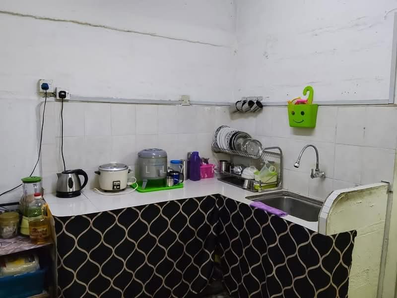 Rumah Flat untuk Dijual di Medan Angsana (Farlim 2) - Sally Khoo - Kitchen - PropertyGuru.com.my