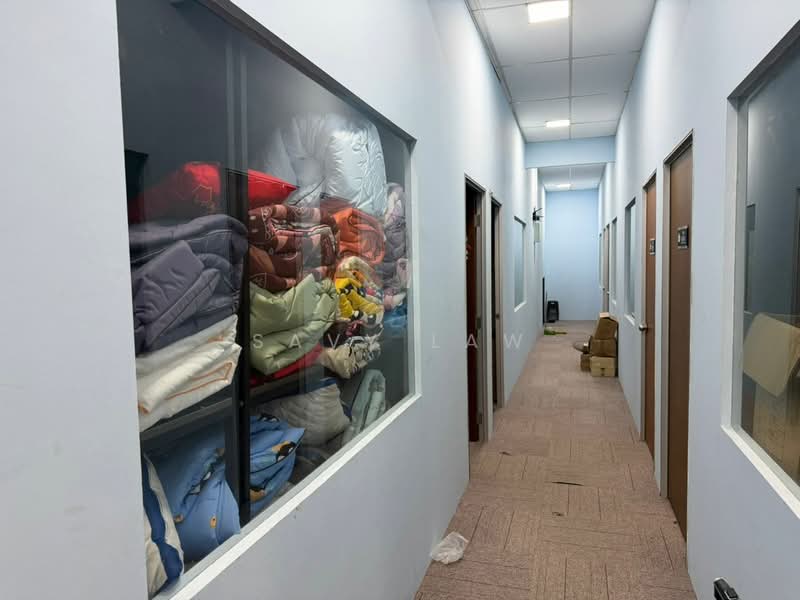 Cluster Factory for Rent in Eco Business Park 2 Senai (Senai) - Savy Law - Corridor - PropertyGuru.com.my