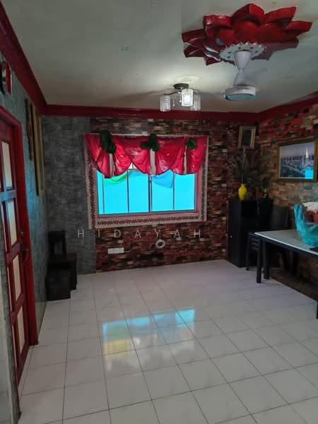 Pangsapuri untuk Disewa di Sri Ivori Apartment - Hidayah . - Living Room - PropertyGuru.com.my