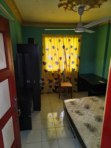 Pangsapuri untuk Disewa di Sri Ivori Apartment - Hidayah . - Bedroom - PropertyGuru.com.my