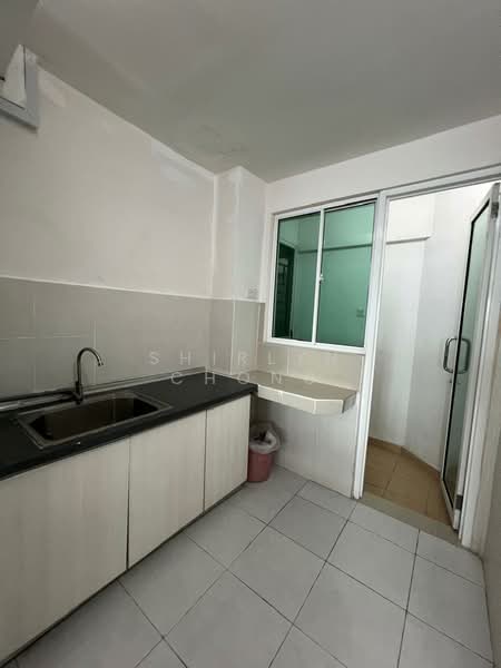 Service Residence for Sale at Main Place Residence - Shirlyn Chong - Kitchen - PropertyGuru.com.my