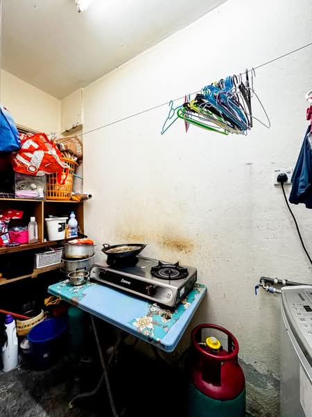 Apartment for Sale at Pangsapuri Adelia - Farid Fahmi - PropertyGuru.com.my