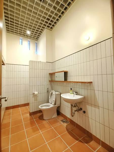 Bungalow for Sale in Bukit Damansara (Damansara Heights) - Carol Yong - Bathroom - PropertyGuru.com.my