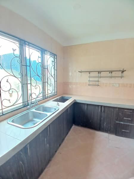 Rumah Teres 2 Tingkat untuk Disewa di Taman Megah Kepong (Kepong) - Amy Yap - Kitchen - PropertyGuru.com.my
