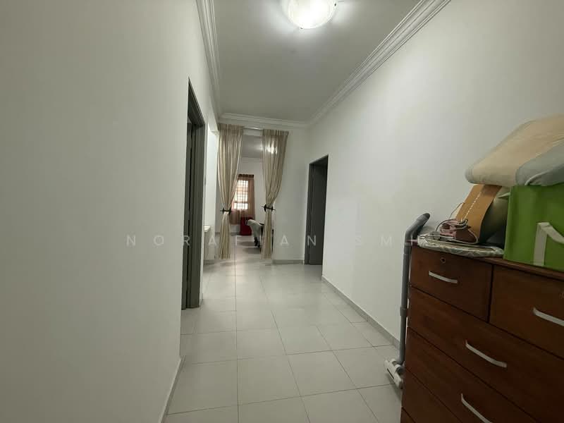 Condominium for Sale at Suria Jelatek - Norafian SMH - Corridor - PropertyGuru.com.my
