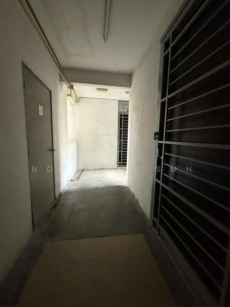 Condominium for Sale at Suria Jelatek - Norafian SMH - Corridor - PropertyGuru.com.my