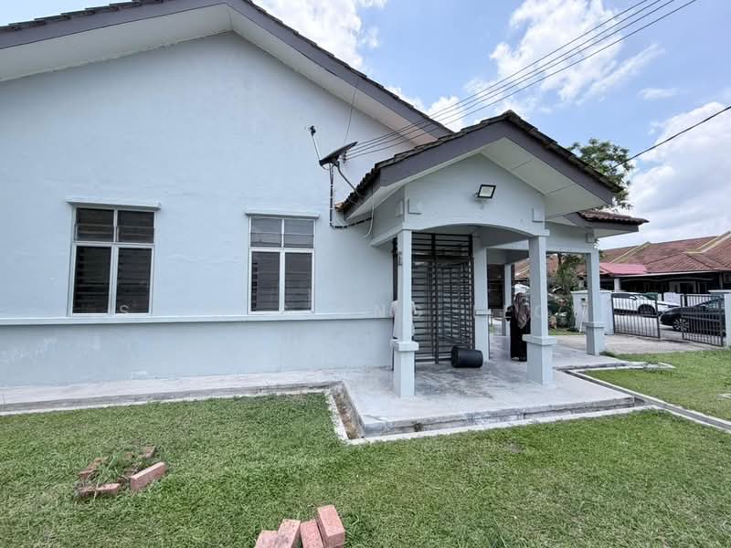 Rumah Teres 1 Tingkat untuk Dijual di Bandar Saujana Putra (Tanjong Duabelas) - Siew Siang Leow - PropertyGuru.com.my