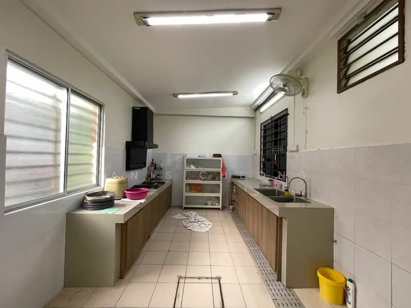 Rumah Teres 2 Tingkat untuk Dijual di Saujana Damansara (Damansara Damai) - Yanis Cheong - Kitchen - PropertyGuru.com.my
