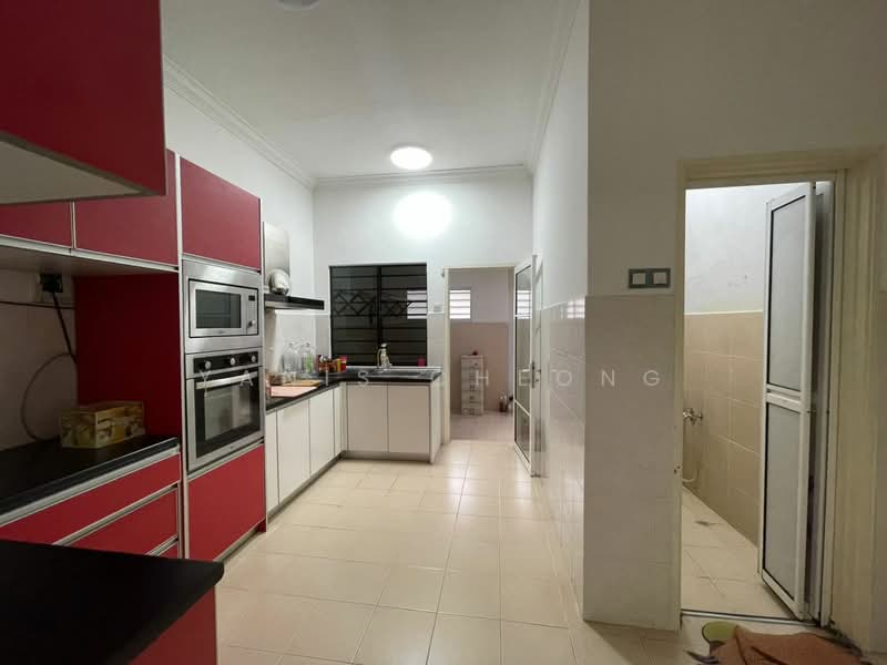 Rumah Teres 2 Tingkat untuk Dijual di Saujana Damansara (Damansara Damai) - Yanis Cheong - Kitchen - PropertyGuru.com.my