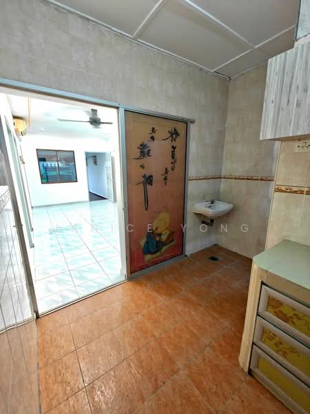 1-storey Terraced House for Sale in Taman Sri Skudai (Skudai) - Janice Yong - Kitchen - PropertyGuru.com.my