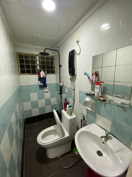 Condominium for Rent at Elaeis 2 - Asman Samsudin - Bathroom - PropertyGuru.com.my