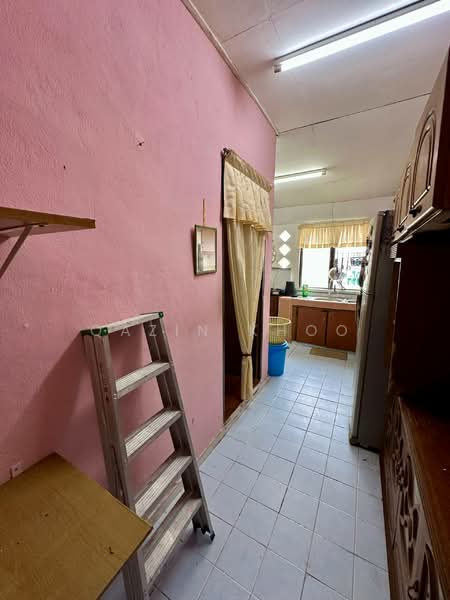 2-storey Terraced House for Sale in Gunung Rapat (Ipoh) - Qazin Khoo - Kitchen - PropertyGuru.com.my