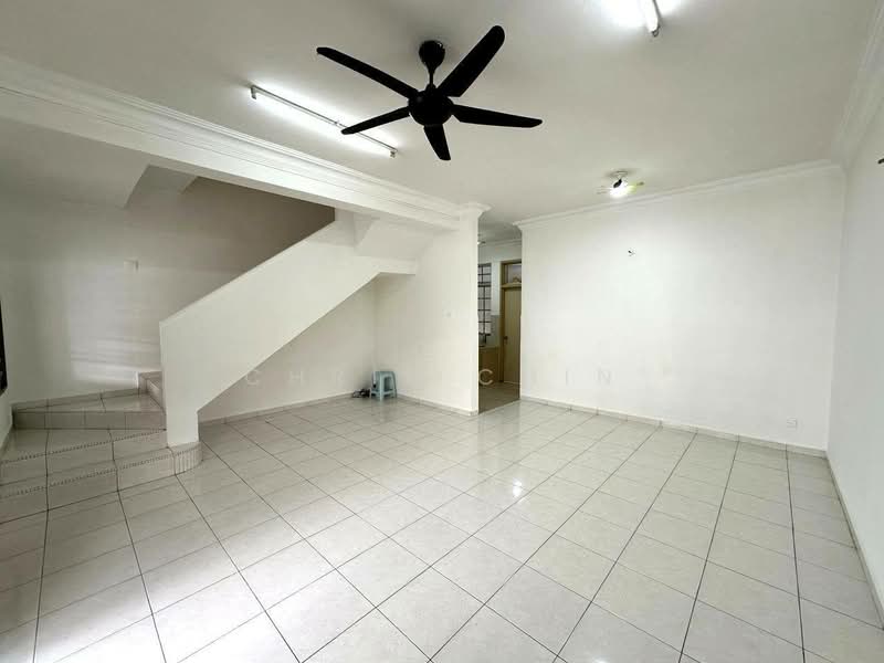 2-storey Terraced House for Sale in Taman Setia Indah (Tebrau) - Chris Chin - Living Room - PropertyGuru.com.my