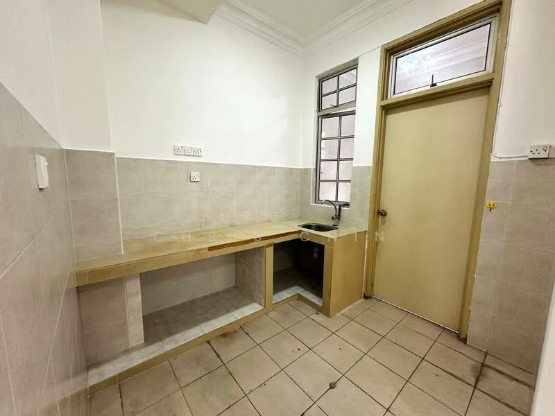 2-storey Terraced House for Sale in Taman Setia Indah (Tebrau) - Chris Chin - Kitchen - PropertyGuru.com.my