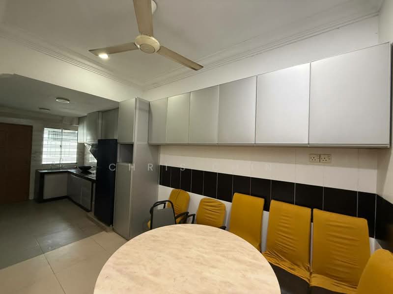 Rumah Teres untuk Disewa di Taman Johor Jaya (Johor Bahru) - Chris Chin - Kitchen - PropertyGuru.com.my