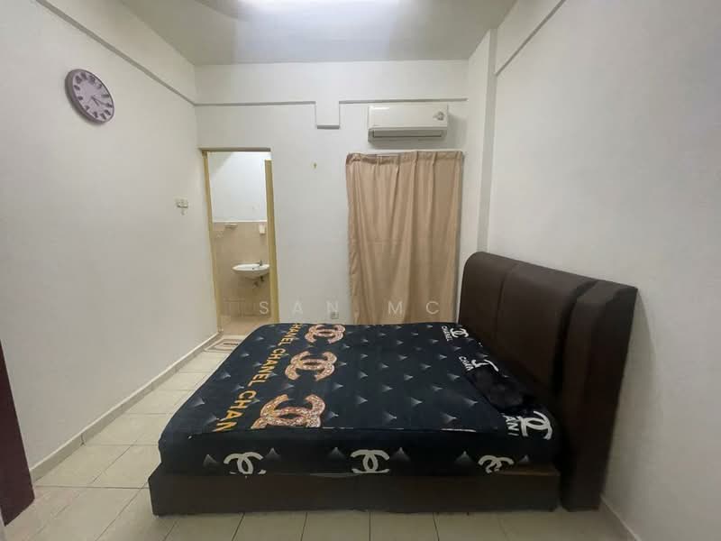 Pangsapuri untuk Disewa di Pangsapuri Damai Mewah B - San MC - Bedroom - PropertyGuru.com.my