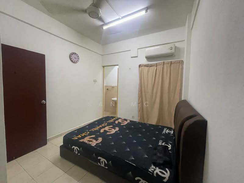 Pangsapuri untuk Disewa di Pangsapuri Damai Mewah B - San MC - Bedroom - PropertyGuru.com.my