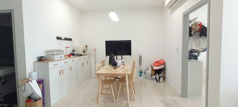 Servis Apartment untuk Disewa di Residential Suites @ HighPark - Abby Woo - Dining Room - PropertyGuru.com.my
