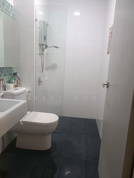 Servis Apartment untuk Disewa di Residential Suites @ HighPark - Abby Woo - Bathroom - PropertyGuru.com.my