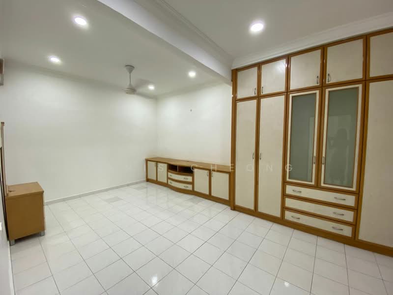 1-storey Terraced House for Rent in Kepong Baru (Kepong) - Yanis Cheong - Bedroom - PropertyGuru.com.my