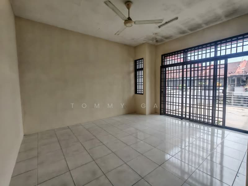 2-storey Terraced House for Rent in Seberang Perai (Penang) - Tommy Gan - Living Room - PropertyGuru.com.my