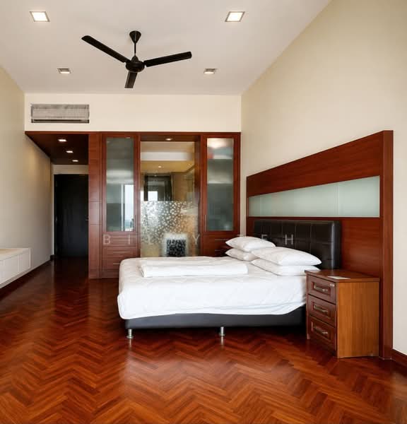 Servis Apartment untuk Dijual di Straits Quay (The Suites at Waterside) - Billy Teh - Bedroom - PropertyGuru.com.my
