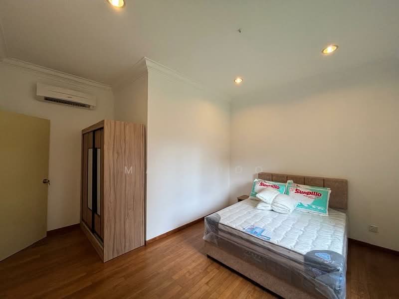 Rumah Banglo untuk Dijual di Leisure Farm (Gelang Patah) - May Khoo - Bedroom - PropertyGuru.com.my