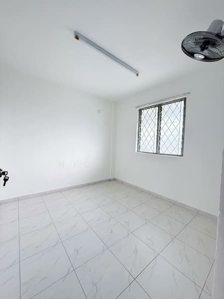 Rumah Flat untuk Disewa di Flat Taman Ungku Tun Aminah - Nick Low - Interior - PropertyGuru.com.my