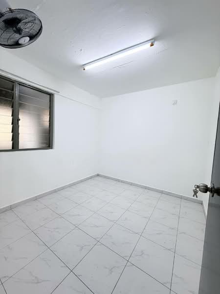 Rumah Flat untuk Disewa di Flat Taman Ungku Tun Aminah - Nick Low - Interior - PropertyGuru.com.my