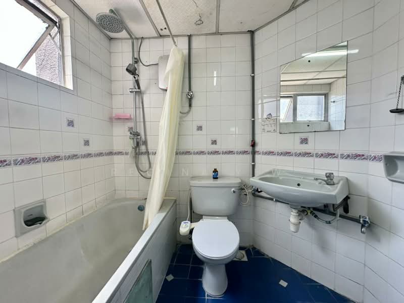 Condominium for Rent at Endah Villa - Regina Yew - Bathroom - PropertyGuru.com.my
